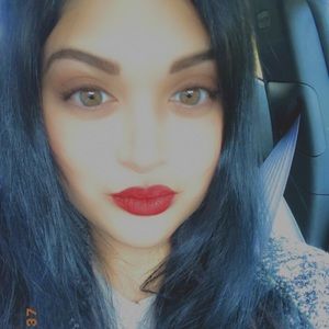 Meet your Posher, Dariana